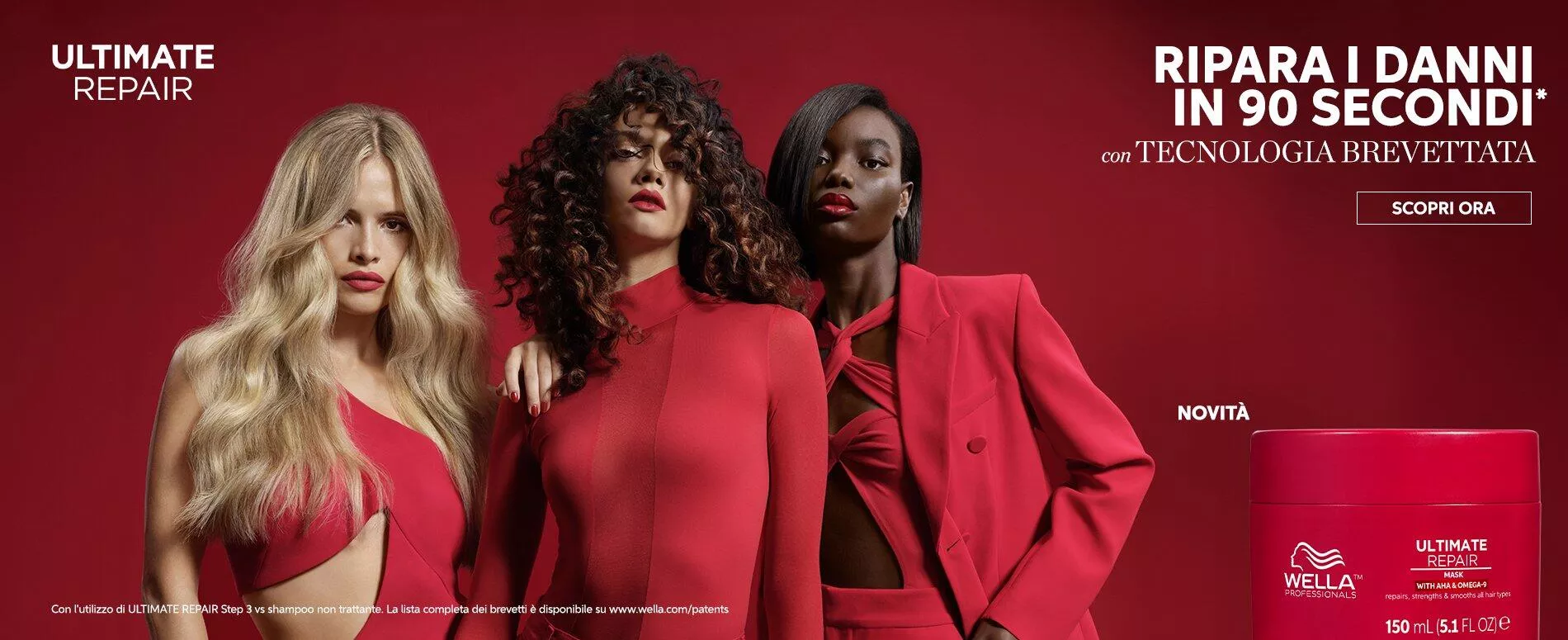 Immagine di 3 modelle vestite di rosso che si trovano accanto ad una maschera ultimate repair  di Wella Professionals, adatta a capelli danneggiati