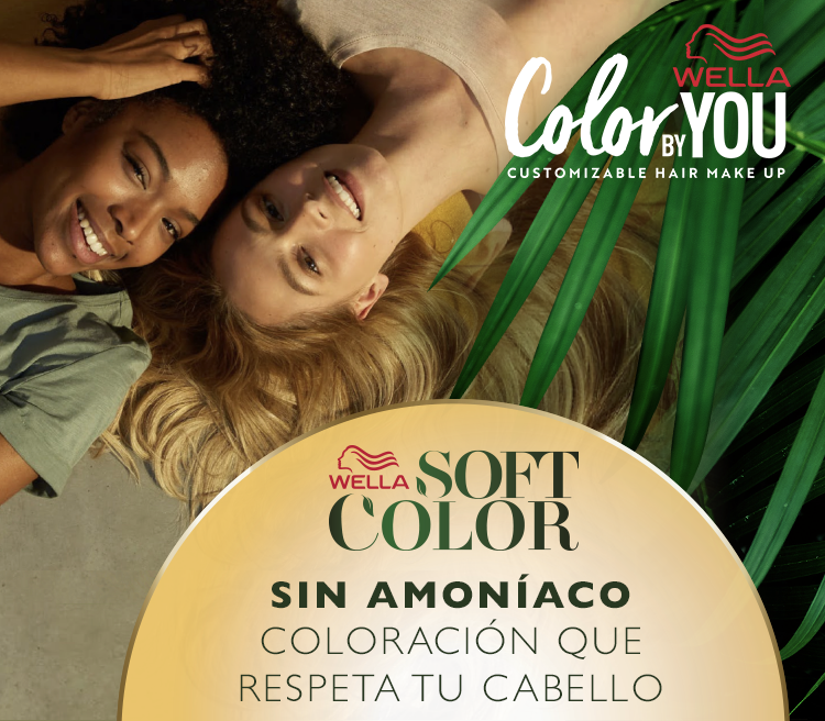 Dos mujeres, una con cabello rizado oscuro y la otra con cabello rubio, lacio y largo.