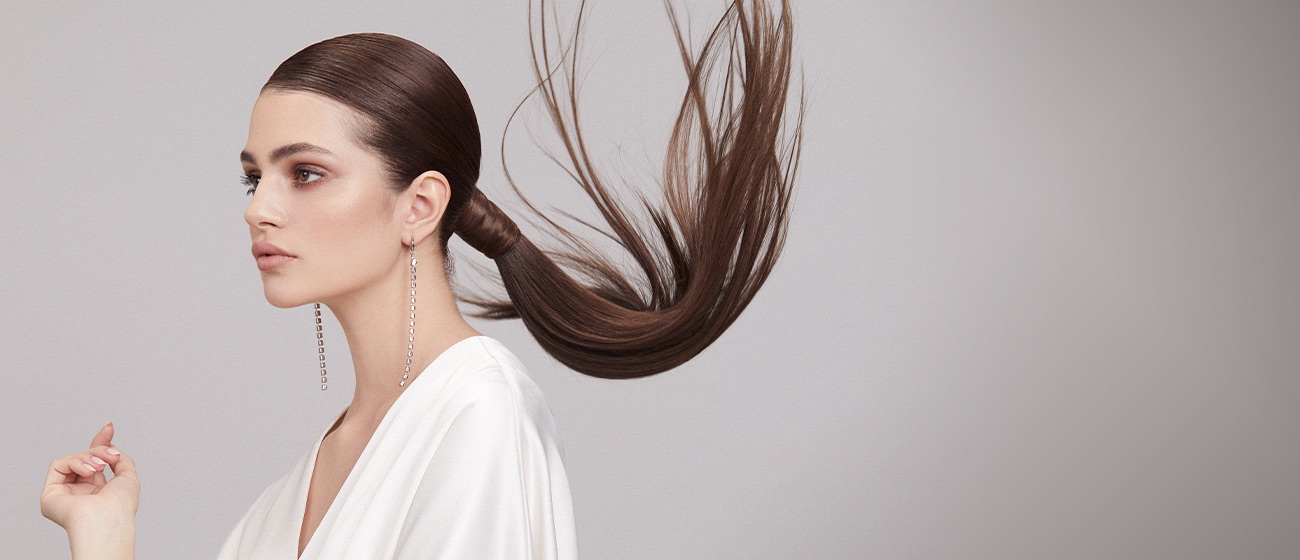 woman with fine and thinning Hair