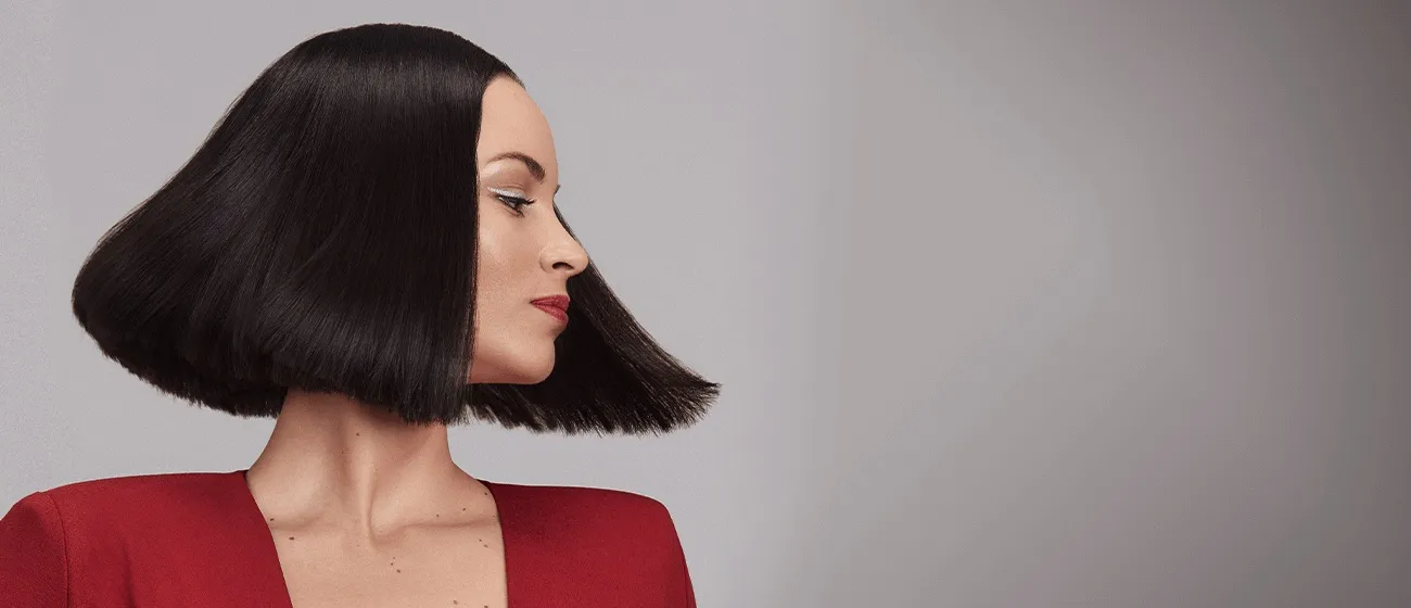 Mulher com cabelo escuro