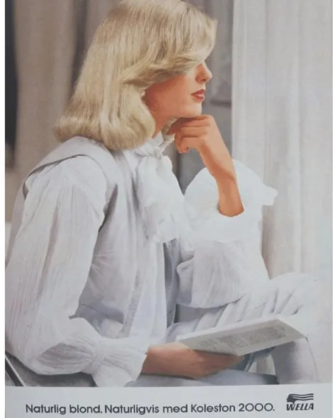 1981 Anúncio de imprensa da Koleston de 2000: mulher com cabelo loiro